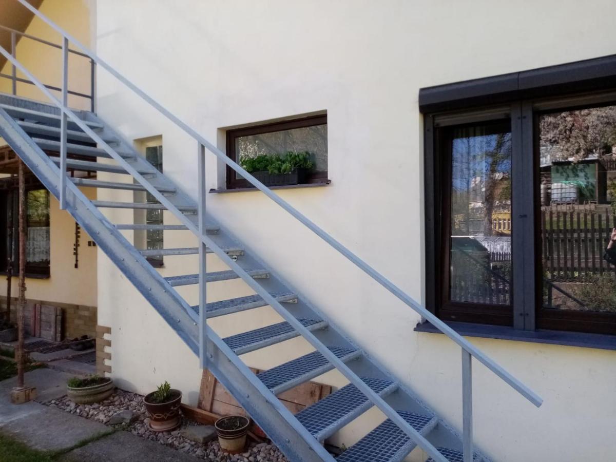 Appartement Podkrovni Apartman Tereza à Rumburk Extérieur photo